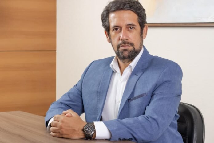 Alexander Gomes Alexander Gomes