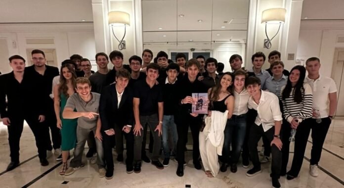 WhatsApp Image 2025-12-07 at 21.57.18r