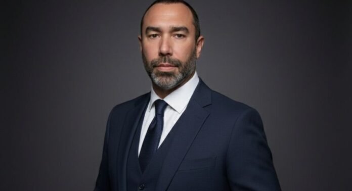 O médico brasileiro Dr. Alexandre Ramos construiu uma trajetória pouco convencional dentro da medicina contemporânea ao combinar prática clínica, procedimentos cirúrgicos e atuação na medicina estética com uma visão estratégica sobre gestão e posicionamento profissional na área da saúde.