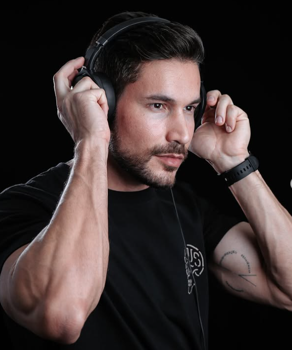 DJ Canecchia